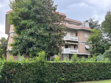 Appartamento in vendita a Marina di Massa - Balcone