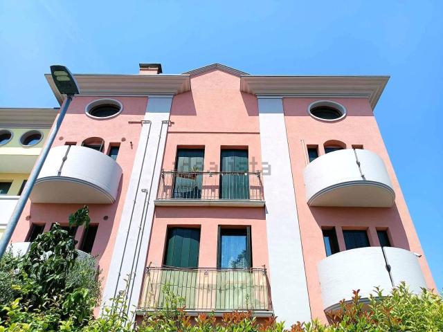 Appartamento in vendita di 80 m² in Via San Francesco, 25