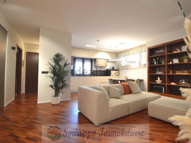 Appartamento in vendita di 80 m² in Via San Pio X
