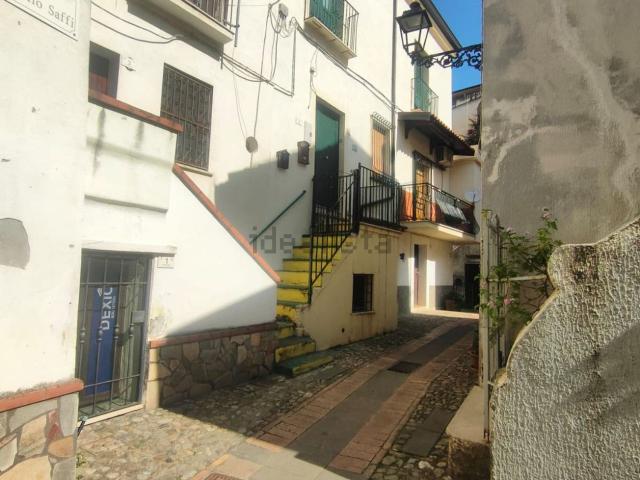Appartamento in vendita di 80 m² in Via Saffi