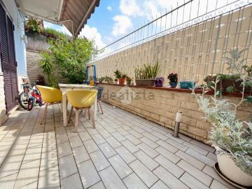 Appartamento in vendita di 80 m² in Via Salvo D&apos Acquisto, 9