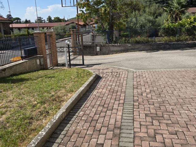 Appartamento in vendita di 80 m² in Via Salaria per l&apos Aquila, 35