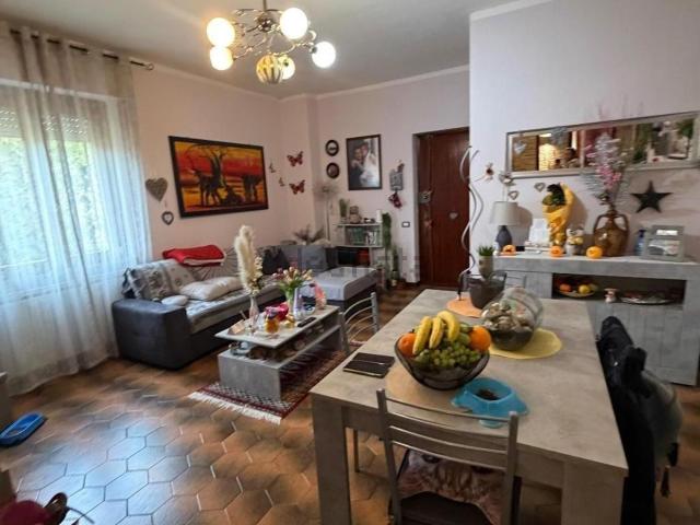 Appartamento in vendita di 80 m² in Via Salicello