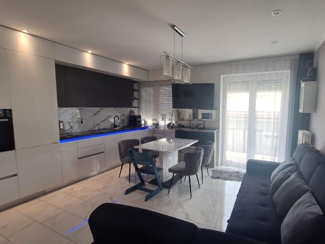 Appartamento in vendita di 80 m² in Via Sassari