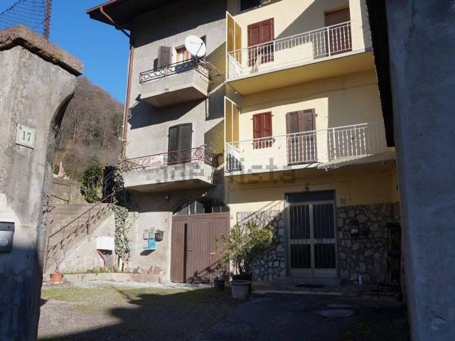 Appartamento in vendita di 80 m² in Via Sassolo, 15