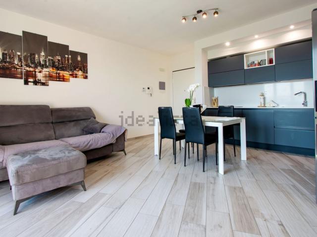Appartamento in vendita di 80 m² in Via Sem Benelli, 101