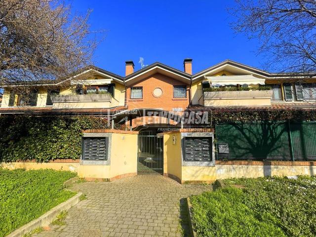 Appartamento in vendita di 80 m² in Via Sempione