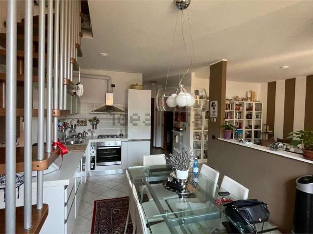 Appartamento in vendita di 80 m² in Via Shoah, 4