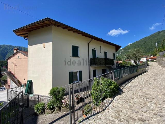 Appartamento in vendita di 80 m² in Via Silvio Pellico, 34