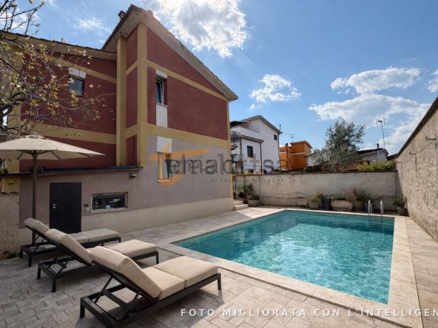 Appartamento in vendita di 80 m² in Via Staffolo