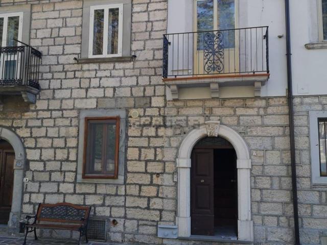 Appartamento in vendita di 80 m² in Viale Argentina, 7