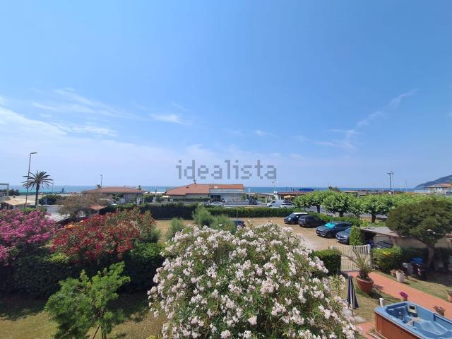 Appartamento in vendita di 80 m² in Viale Cristoforo Colombo, 66