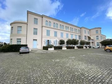 Appartamento in vendita di 80 m² in Viale del Tirreno, 74