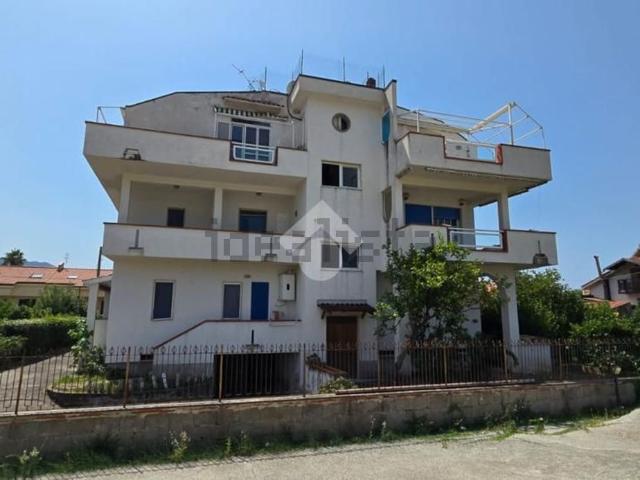Appartamento in vendita di 80 m² in Viale del Sole, 22