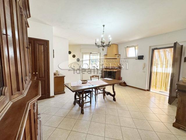 Appartamento in vendita di 80 m² in Viale della Repubblica, 39