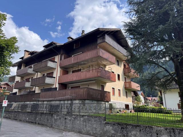 Appartamento in vendita di 80 m² in Viale Dolomiti, 79