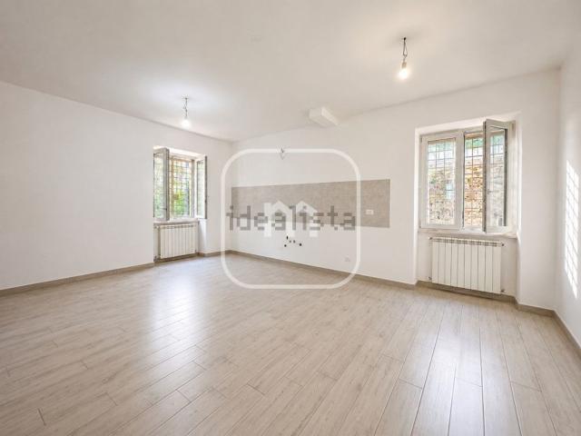 Appartamento in vendita di 80 m² in Viale Gabinova, 1