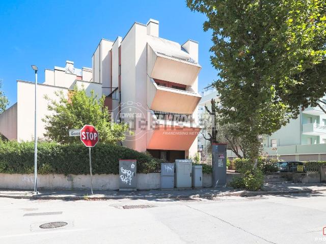 Appartamento in vendita di 80 m² in Viale Luigi Angeloni