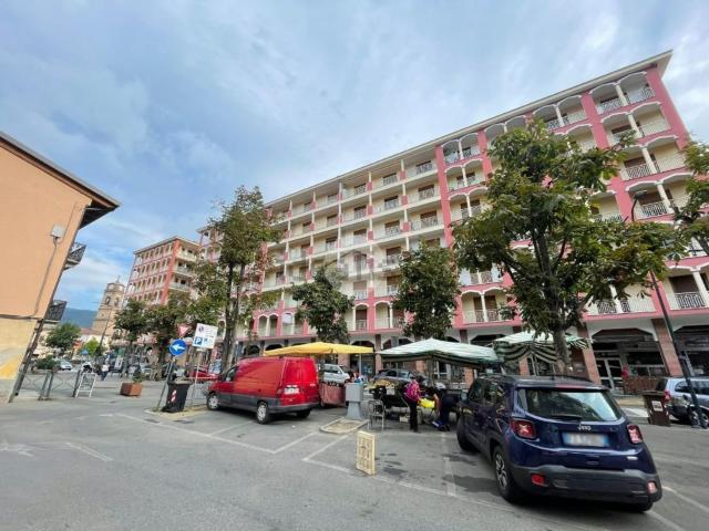 Appartamento in vendita di 80 m² in Viale Regina Elena, 15