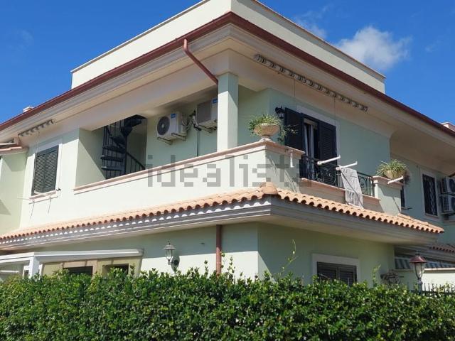 Appartamento in vendita di 80 m² in Viale Roma, 2