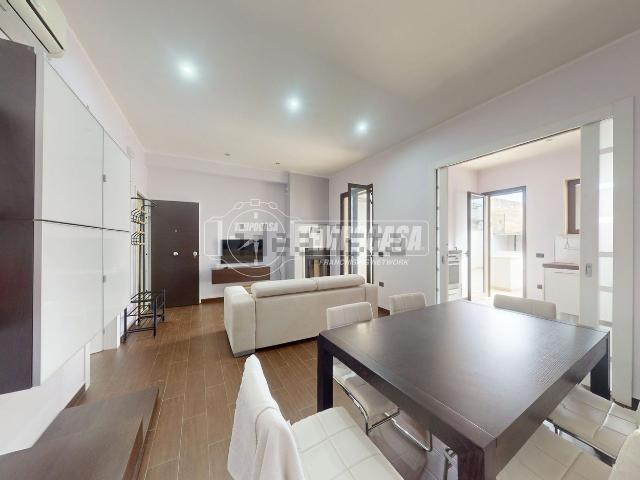 Appartamento in vendita di 80 m² in Viale Vittorio Alfieri, 10