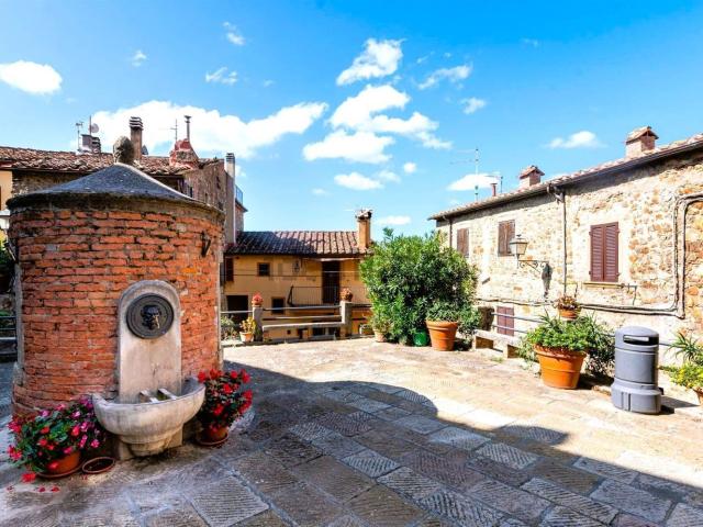 Appartamento in vendita di 80 m² in Strada Provinciale Tatti