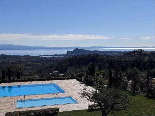 Appartamento in vendita di 81 m² in Borgo Alto, 15