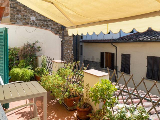 Appartamento in vendita di 81 m² in Borgo Santi Apostoli, 25