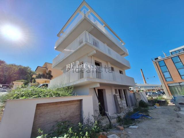 Appartamento in vendita di 81 m² in Contrada Montesecco, 2