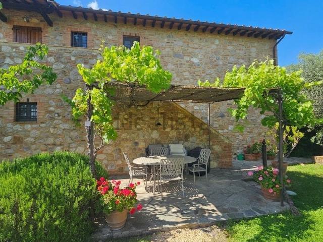 Appartamento in vendita di 81 m² in Località Montignoso, 41