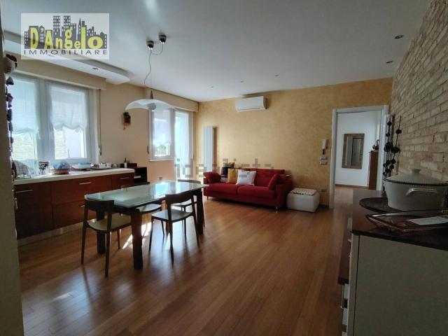 Appartamento in vendita di 81 m² in Piazza XX Settembre, 18