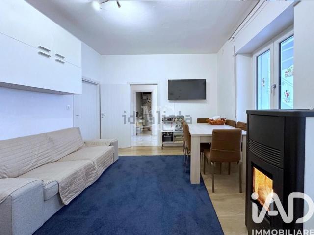 Appartamento in vendita di 81 m² in Via Trento, 32