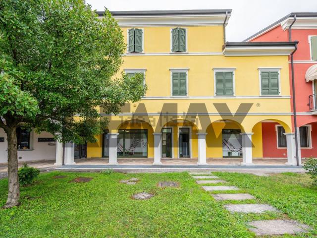 Appartamento in vendita di 81 m² in Via Villa del Veneziano, 11