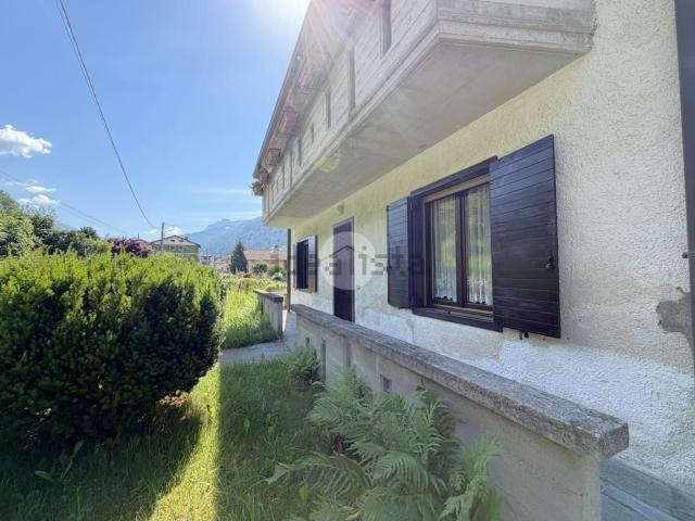 Appartamento in vendita di 81 m² in Via Adamello, 38