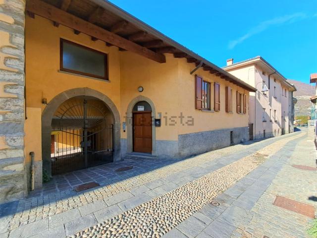 Appartamento in vendita di 81 m² in Via Antonio Locatelli, 10