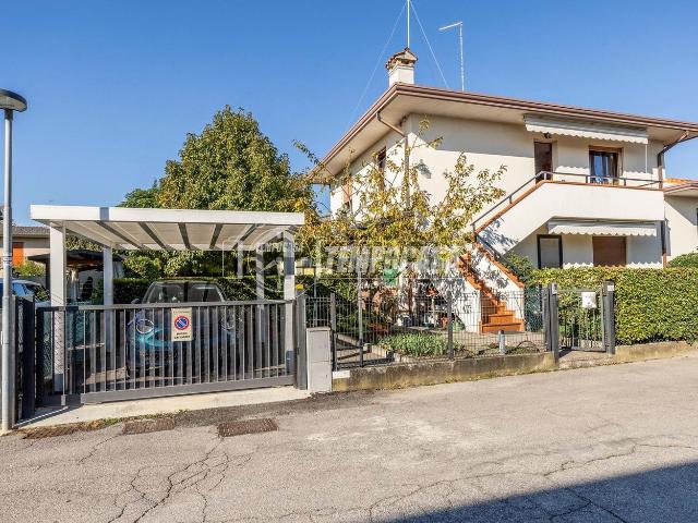 Appartamento in vendita di 81 m² in Via Arno