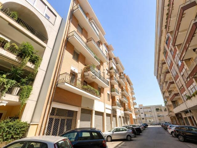 Appartamento in vendita di 81 m² in Via Archita da Taranto, 18