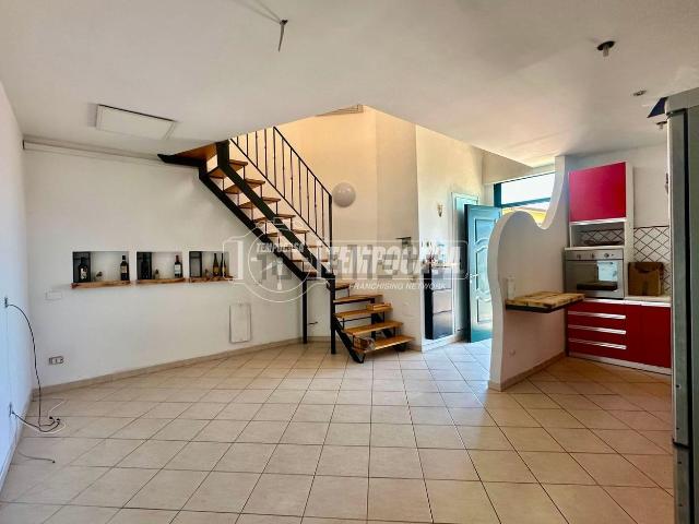 Appartamento in vendita di 80 m² in Via Aurelia Sud, 90