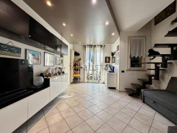 Appartamento in vendita di 81 m² in Via Cornacchiara, 192