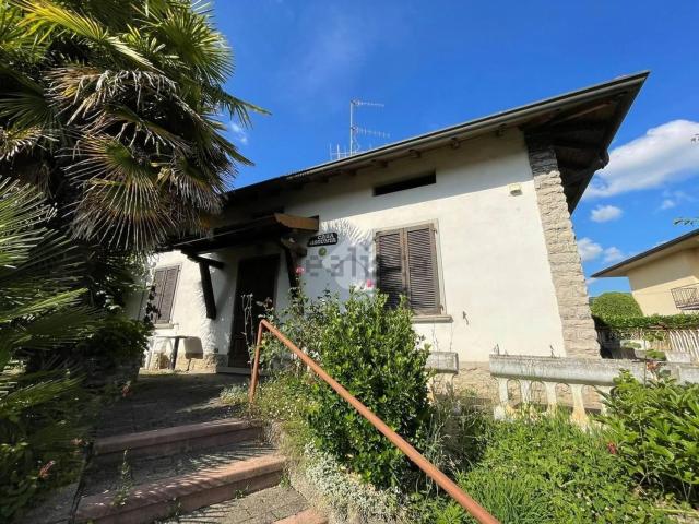 Appartamento in vendita di 81 m² in Via degli Assonica, 107
