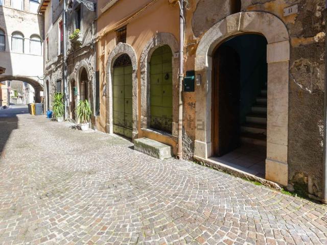 Appartamento in vendita di 81 m² in Via del Municipio