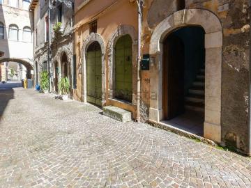 Appartamento in vendita di 81 m² in Via del Municipio