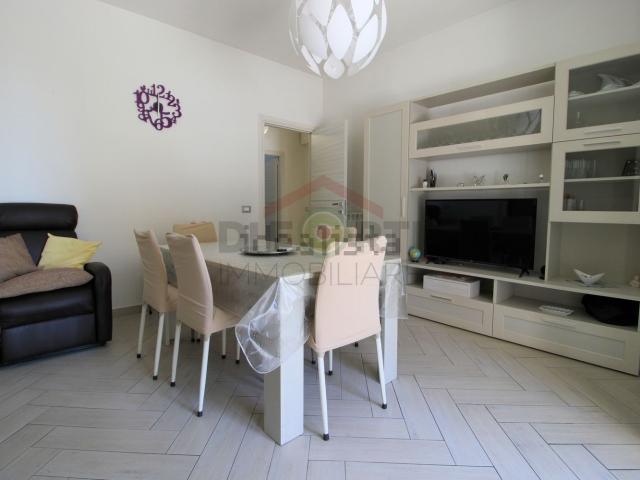 Appartamento in vendita di 81 m² in Via Domenico Cimarosa, 41