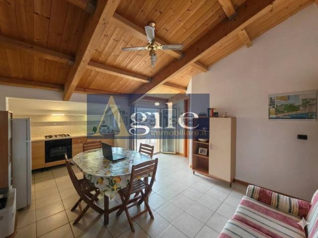 Appartamento in vendita di 81 m² in Via Edmondo de Amicis, 10