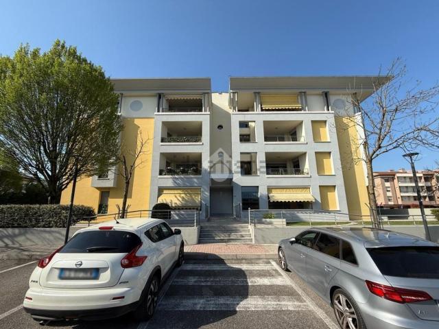 Appartamento in vendita di 81 m² in Via G. Verdi, 14