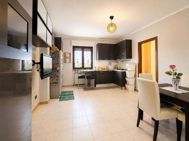 Appartamento in vendita di 81 m² in Via Giacomo Leopardi, 42