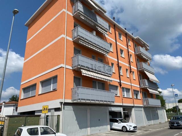 Appartamento in vendita di 81 m² in Via Giacomo Leopardi