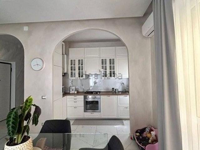 Appartamento in vendita di 81 m² in Via Imperia