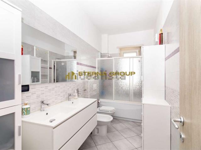 Appartamento in vendita di 81 m² in Via M. Buonarroti, 11