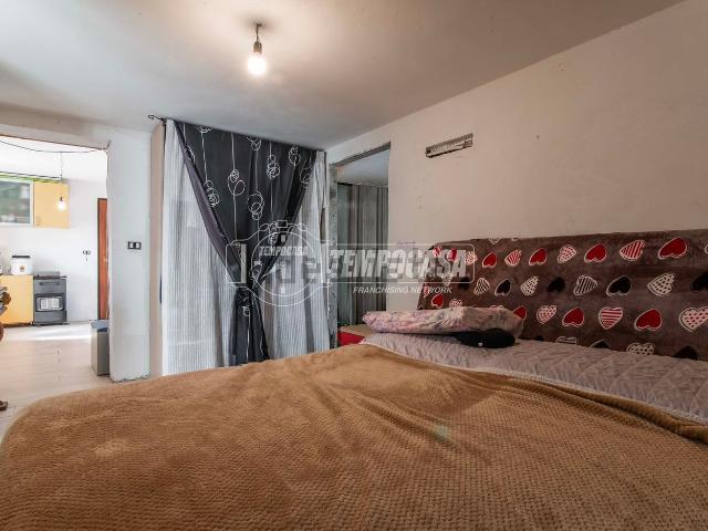 Appartamento in vendita di 81 m² in Via Patrioti, 38
